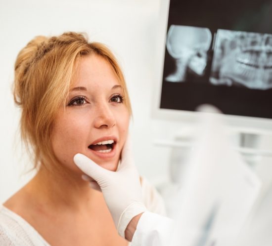 Abrasión dental: ¿qué es y cuál es su tratamiento?